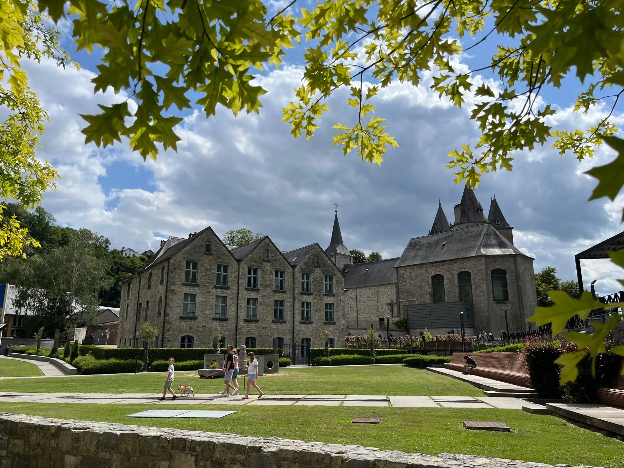 Gîte pour 21 personnes à Durbuy Les Gîtes de Durbuy : Le Cottage